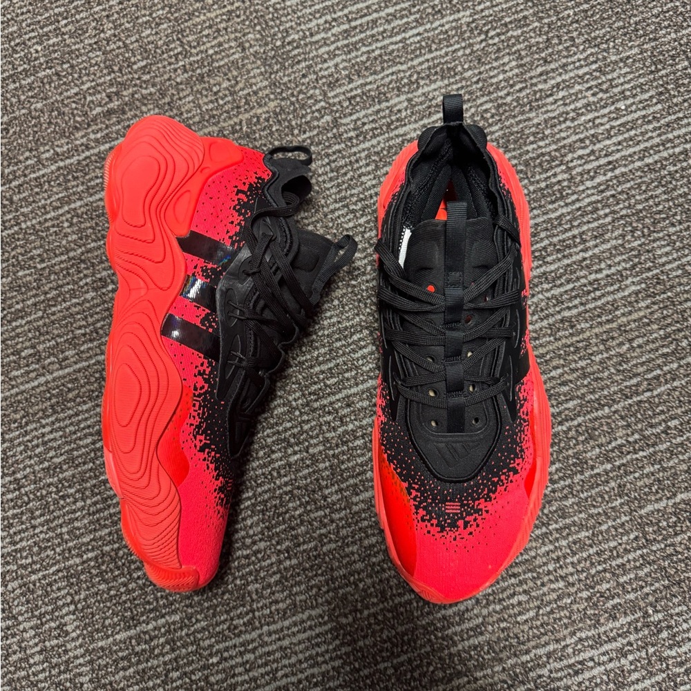 Trae young 3 “solar red”